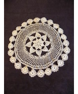 BEAUTIFUL HANDMADE CROCHET DOILY 7&quot; Diameter INTRICATE FLORAL WITHIN FLORAL - $97.58 MXN