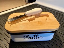 Butter Dish with Lid,Butter Dish for Countertop,AISBUGUR 5.5&quot;L x 3.5&quot;W x... - $17.82