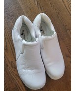 Women’s Nurse Mates Dove Twin-gore Slipon 7.5W White Leather - $463.52 MXN