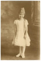 Circa 1890&#39;S Antique Photo Of Adorable Young Smiling Girl Wearing Unique Hat - £8.17 GBP