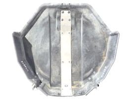 Spare Wheel Carrier RWD OEM 1990 Chevrolet Corvette - $862.65 MXN