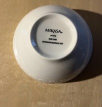 Mikasa Lattice 4-1/2 inch fruit bowls - $112.90 MXN