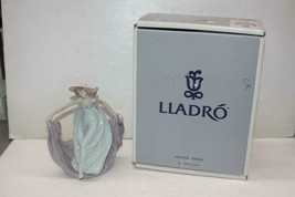 Retired Lladro Spain May Dance 5662 Porcelain Figurine w Box and Certificate - £176.09 GBP