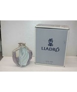 Retired Lladro Spain May Dance 5662 Porcelain Figurine w Box and Certifi... - $305.58 CAD