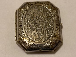 Vtg 1920s Karess Woodworth Art Nouveau Silver Plated Compact W Mirror Engraved - £96.71 GBP