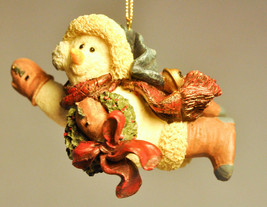 Boyds Bears & Friends: Chilly With Wreath - # 2564 - Folkstone Ornament - $20.19