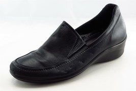 ECCO Size 37 M Black Almond Toe Loafer Leather Women - £15.63 GBP