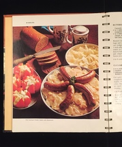 Vintage 1970 Betty Crocker's Family Dinners in a Hurry Cookbook- hardcover image 5
