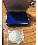 1975 New Zealand &quot;Fern Leaves&quot; $1 Coin - $456.16 MXN