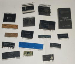 17PCS VINTAGE ELECTRONIC MODULES / RADIO / COMPUTER / TV / AUTOMOTIVE LO... - £12.91 GBP