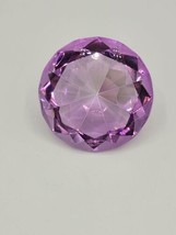 Oleg Cassini Light Purple Crystal Paperweight Cut Diamond Elizabeth Round - £29.34 GBP