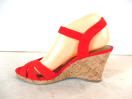 DV8 Red Ankle Strap Wedge Heel Sandals Shoes Women&#39;s 8 (SW1) - £17.02 GBP