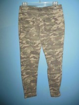 Juniors Vanilla Star Green Camo Distressed Jeans 7 Mid Rise Skinny - $11.99