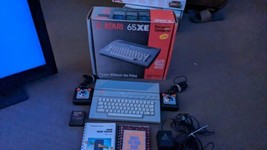 Atari 65XE Ntsc Computer System In Box 2 Tac Controllers PAC-MAN Hook Ups Tested - £379.84 GBP