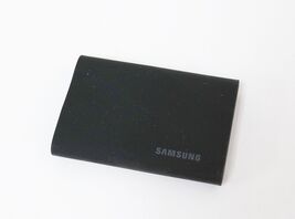 Samsung T9 MU-PG1T0B/AM 1TB USB 3.2 Gen 2 Portable SSD - Black image 2