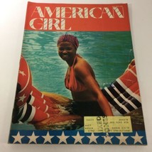 VTG American Girl Magazine: July 1975 - Flight To Freedom / Woman on Swimsuit - £15.14 GBP