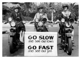 Female Women Motorcycle Cops &quot;Go Slow&quot; Los Angeles Nevada 5X7 Photo - £6.70 GBP