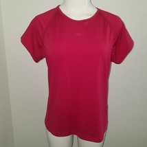 Reebok Play Dry Women&#39;s Athletic Shirt Sz Medium Dark Rose (pink-ish/purple-ish) - £10.81 GBP