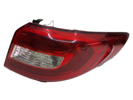 15 16 17 Hyundai Sonata sedan right passenger outer tail light assembly OEM - £29.78 GBP