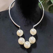 Womens Fashion Elegant Modern Faux Pearl Statement Necklace with Lobster Clasp - £23.92 GBP