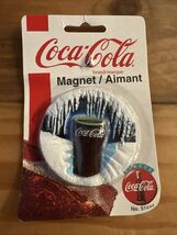 VINTAGE 1997 Coca-Cola Magnet Circle Winter Snow #51494 NIP - $7.92