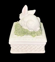 Vintage Carbone Italy Ceramic Bunny Rabbit Lidded Box Basket Weave 5.75" Tall image 2