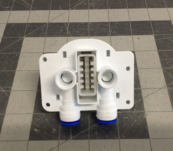 Frigidaire Refrigerator Water Filter Base 242009601 242009602 - $21.78