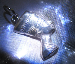 HAUNTED NECKLACE THE ANCIENT QUEEN OF BEAUTY NEFERTITI EXTREME OOAK MAGICK image 2