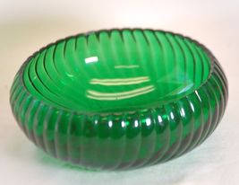 Forest Emerald Green Swirled Glass Bowl Anchor Hocking - $19.79