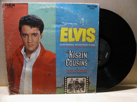 VINTAGE 1964 Elvis Presley Kissin Cousins LP Record Album LPM-2894 - £14.09 GBP