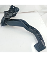 GM 15027983 Fits 1999-2007 Silverado Sierra 5sp Manual Clutch Pedal w Br... - $2,189.86 MXN