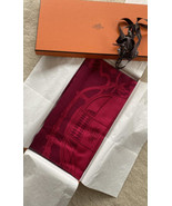 New in Box Hermes Ex Libris Cashmere GM Shawl 140cm Black Currant/Raspberry Rare - $1,799.99