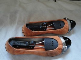 TODS sporty Ballet Flats Orange Suede w/ Patterned Leather Toe Sz 6 - $896.69 MXN