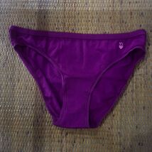 victorias secret panties small new - $10.99