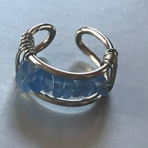 Estate Silvertone Tubular Wire w Blue Plastic Nugget Beads &amp; Wire Wrap Adjustabl - £6.49 GBP