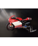 Miniature collectible Ducati Desmosedici 1:18 - $47.86 CAD