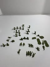 Lot of 38 Paratrooper Miniature soldiers Infantry plastic unpainted - £14.94 GBP