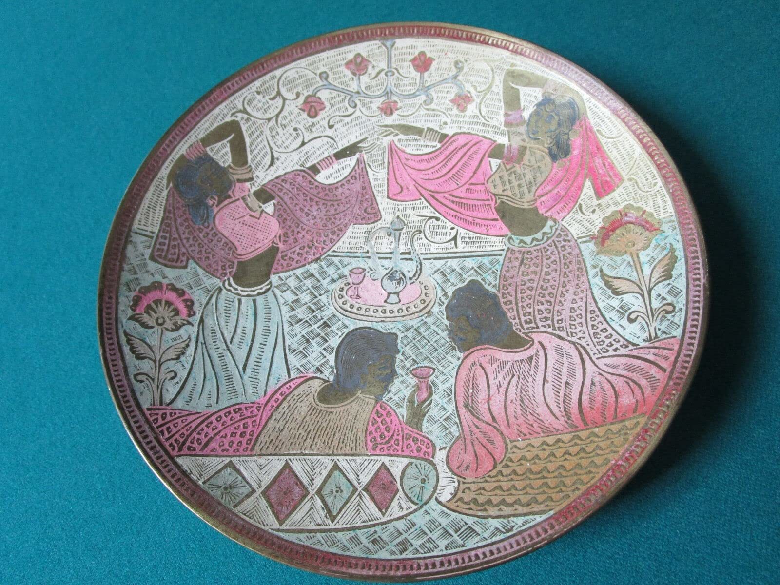METAL BELLY DANCERS HAND PAINTED BRASS PLATE 8&quot; [MET1] - $25.47