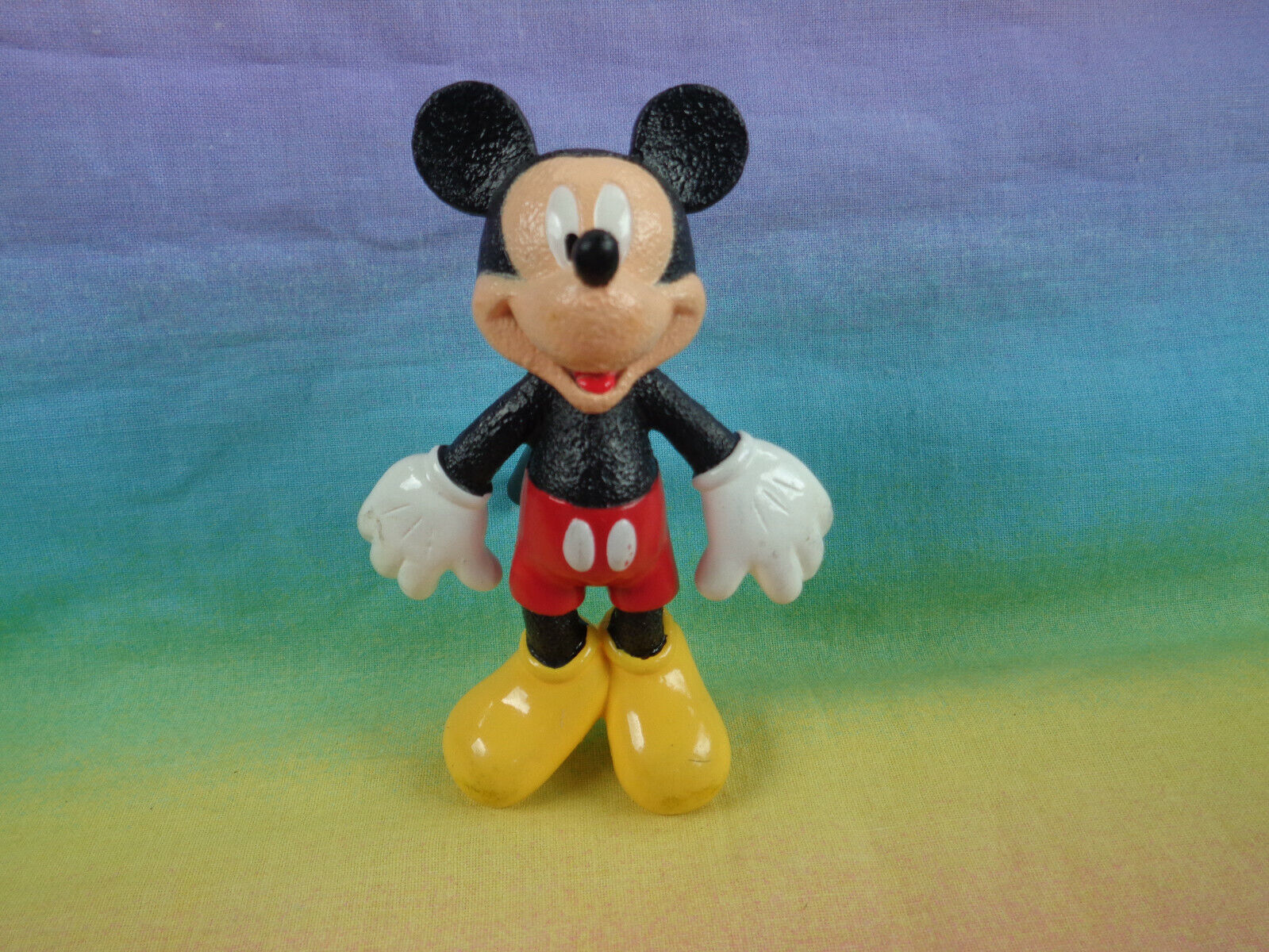 Primary image for 2005 Hasbro Disney Mickey Mouse PVC Figure - RARE