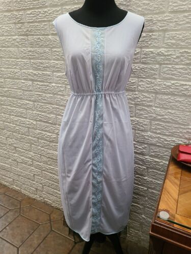 Vintage Tricot White Nylon Night Gown Size Medium blue embroidery lace - $11.93