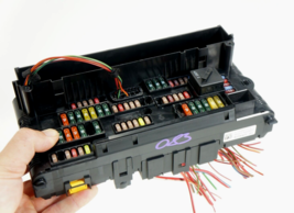 2011-2012 bmw 750li 528i 550i f10 f07 front power distribution fuse box ... - $84.87