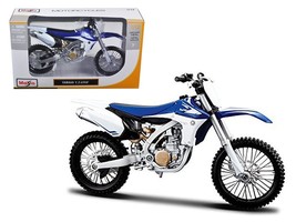 Yamaha YZ450F Blue and White 1/12 Diecast Motorcycle Model by Maisto - $1,149.35 MXN