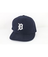 Vtg New Era Faded Old English D Detroit Tigers Baseball Fitted Hat Kids ... - $467.53 MXN