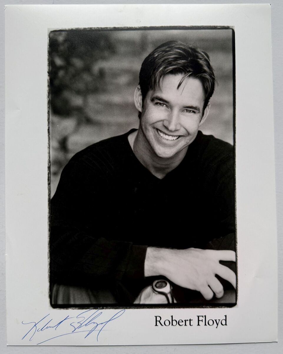 Robert Floyd Signed Autographed Glossy 8x10 Photo - $19.99