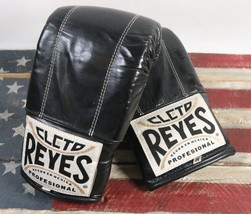 Cleto Reyes Professional Medium Black Training Boxing Gloves - $76.49