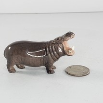 Hagen Renaker Hippo Mama Miniature Figurine Mouth Open #3192 *Flaw* - £22.17 GBP