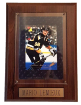 Mario Lemieux&quot; VTG Pinnacle Hockey Card NHL Pittsburgh Penguins Wood Wall Plaque - £15.77 GBP