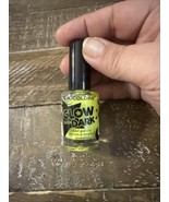 L.A Colors Glow In The Dark Nail Polish Hazard - $551.35 MXN