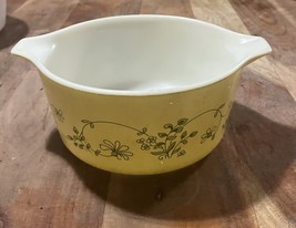 Vintage Pyrex Shenandoah 473B Bowl - Yellow with Green Flowers - Cindere... - $15.47 CAD