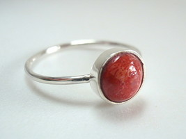 Genuine Red Coral 925 Sterling Silver Ring - £11.95 GBP